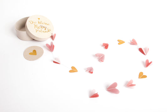 Kleine Girlande in der Dose. Herz