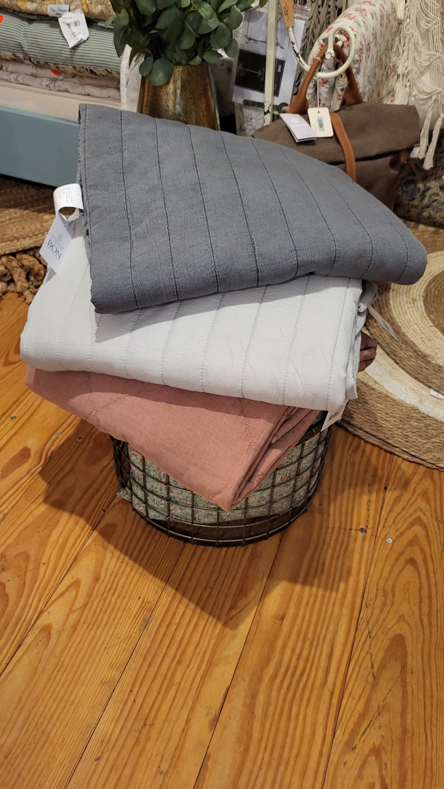 Plaid / Tagesdecke kohle