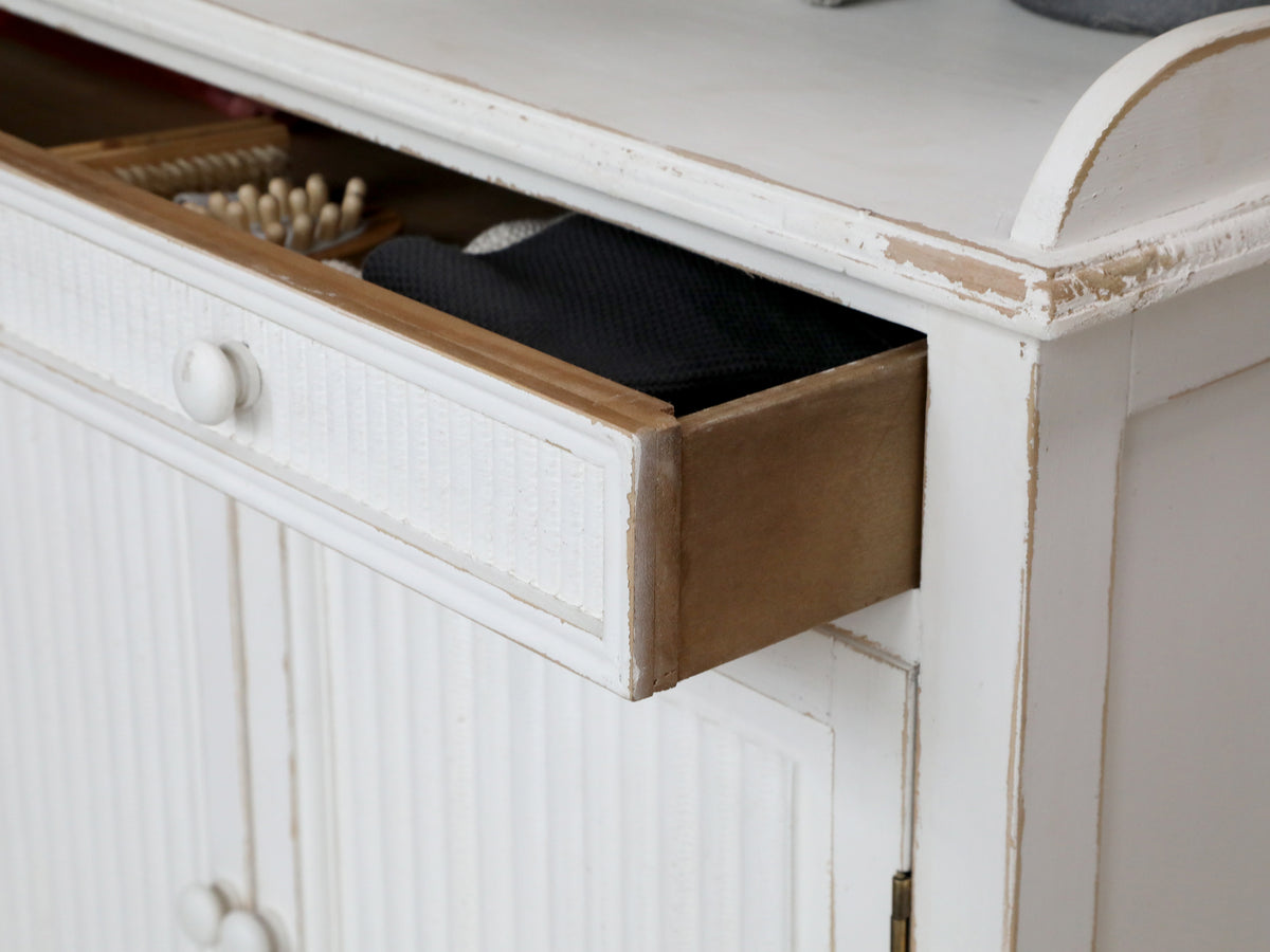 Schrank / Sideboard antique weiß