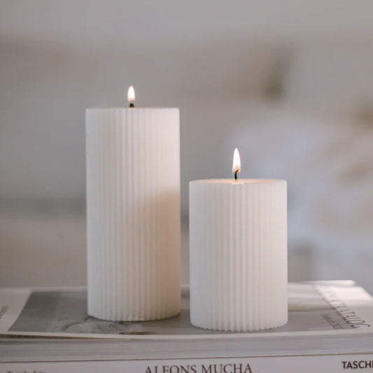 Blockkerze mit Rillen weiß 70x150mm