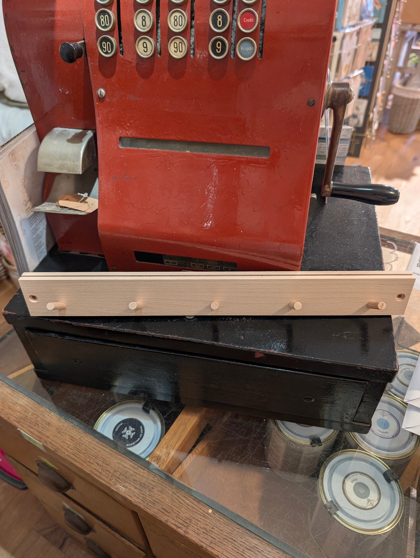 Hakenleiste mit Kartenhalter 42cm