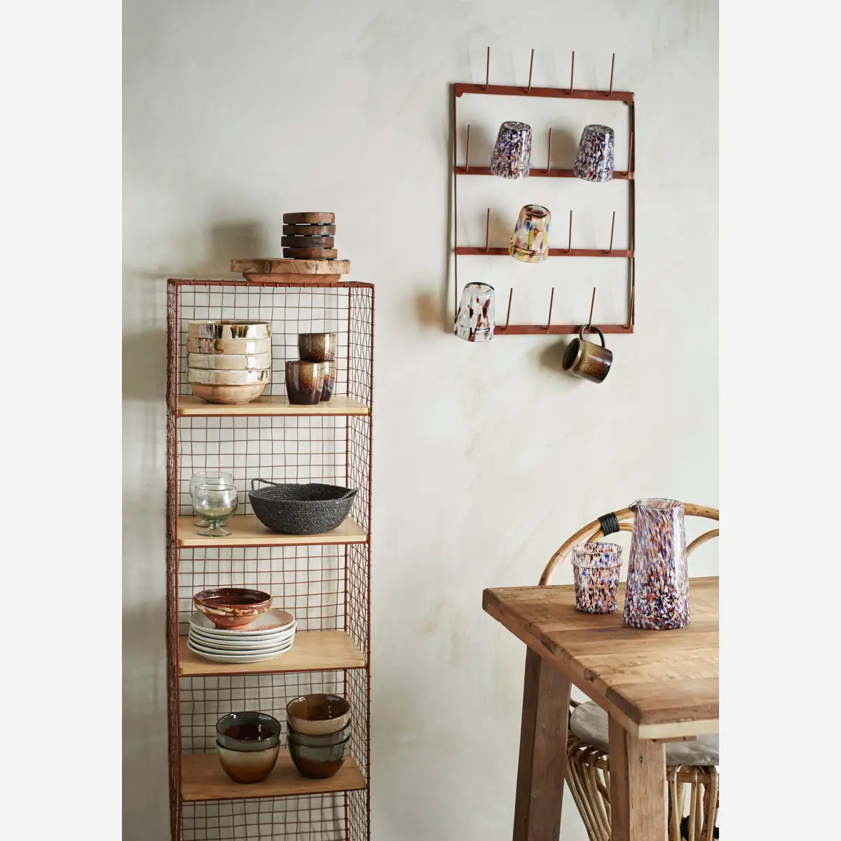 Tisch recycelt