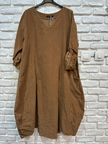 KLEID 772 100% Baumwolle Cord: Tabacco