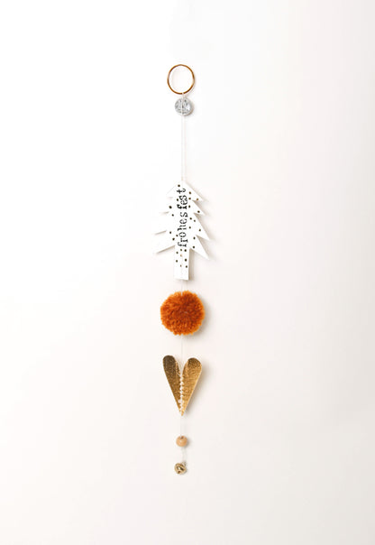 Glöckchenornamente. Fröhliches Fest