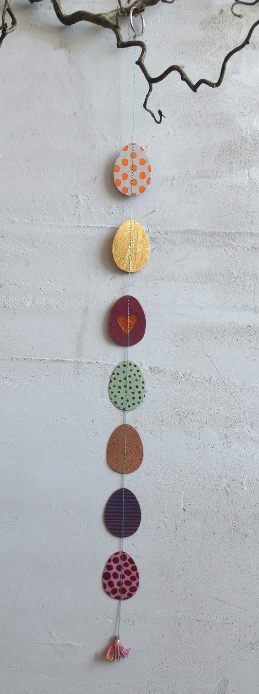 Eierkette bunt