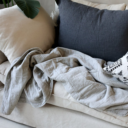 Decke / Tagesdecke / Quilt Vintage franz. grau 180x130 cm