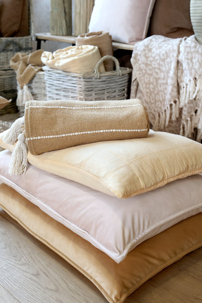 Decke aus Garnüberschuss honig 150x130cm