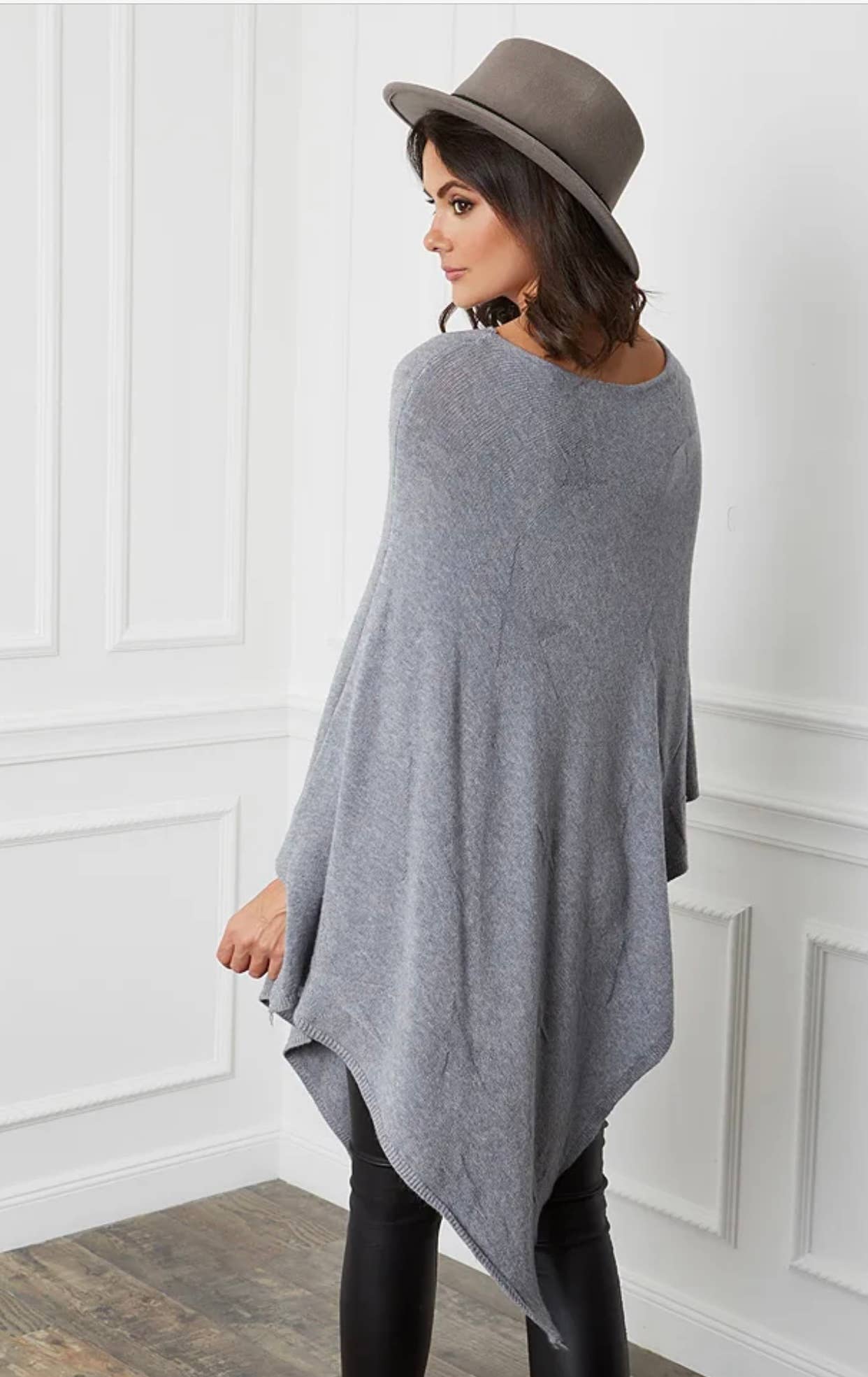 Poncho für Damen mit unsichtbarem Sternenmuster: Grau