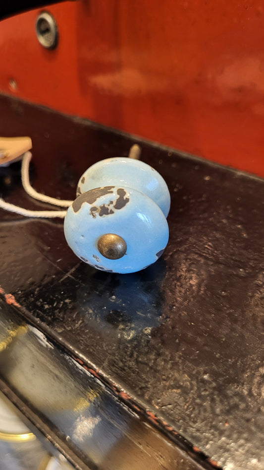 Möbelknopf antikblau