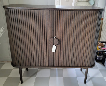 Sideboard mit Schiebetüren