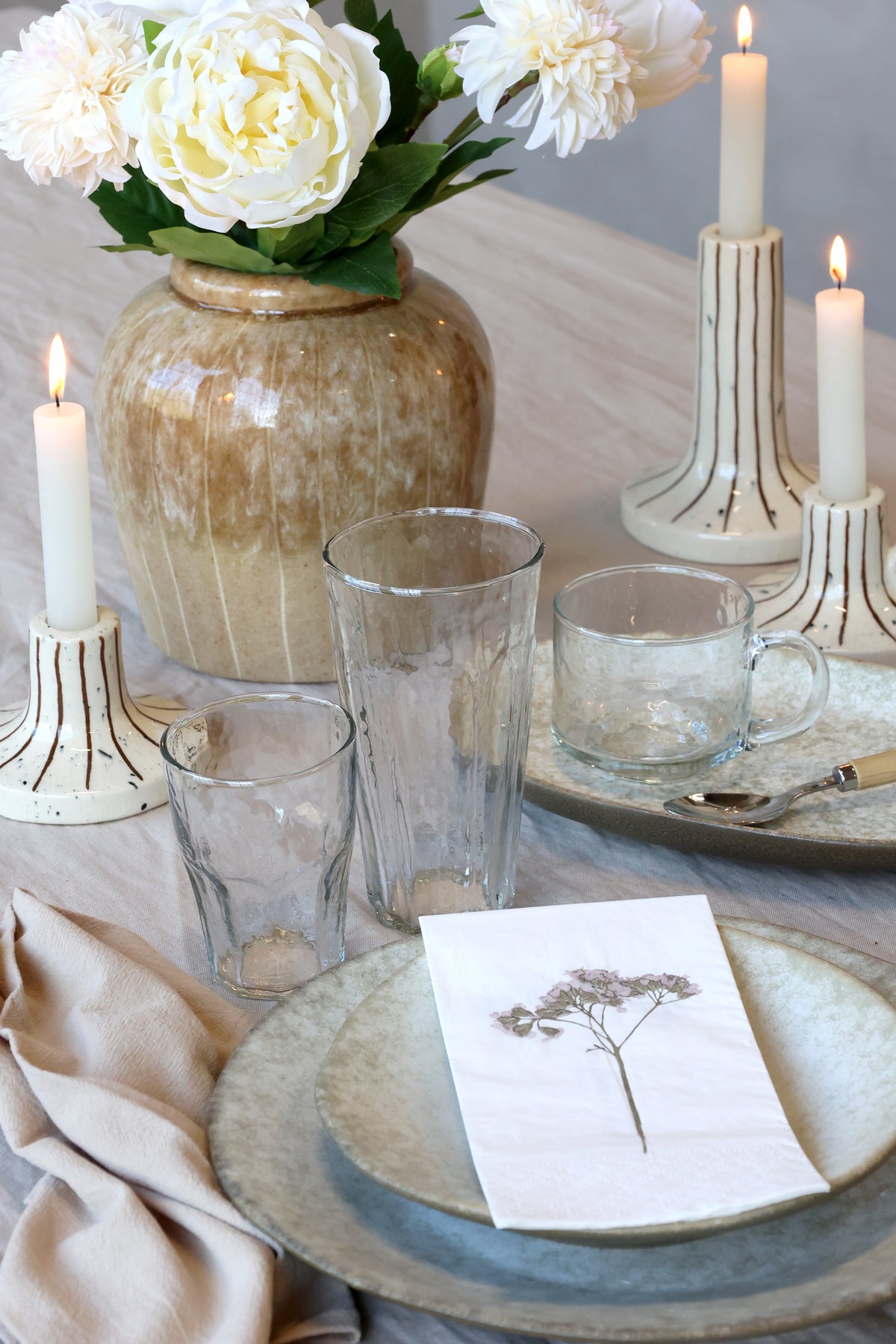 Serviette Blumenstiel