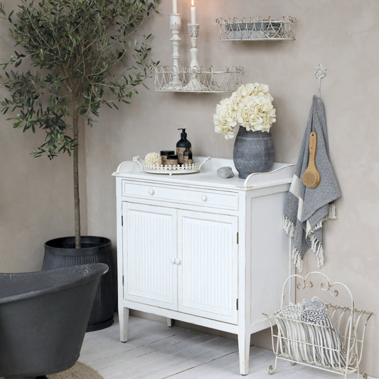 Schrank / Sideboard antique weiß