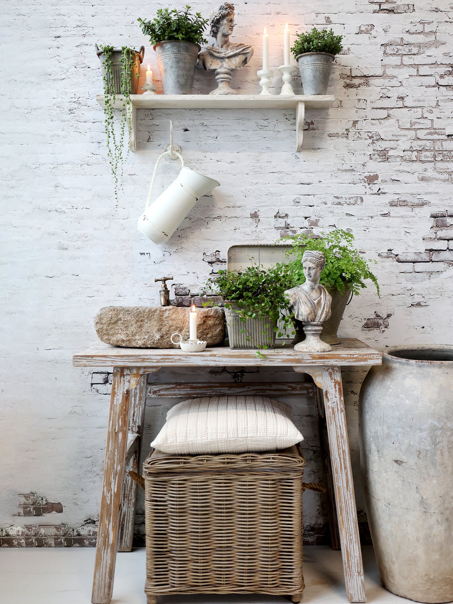 Tisch / Konsolentisch