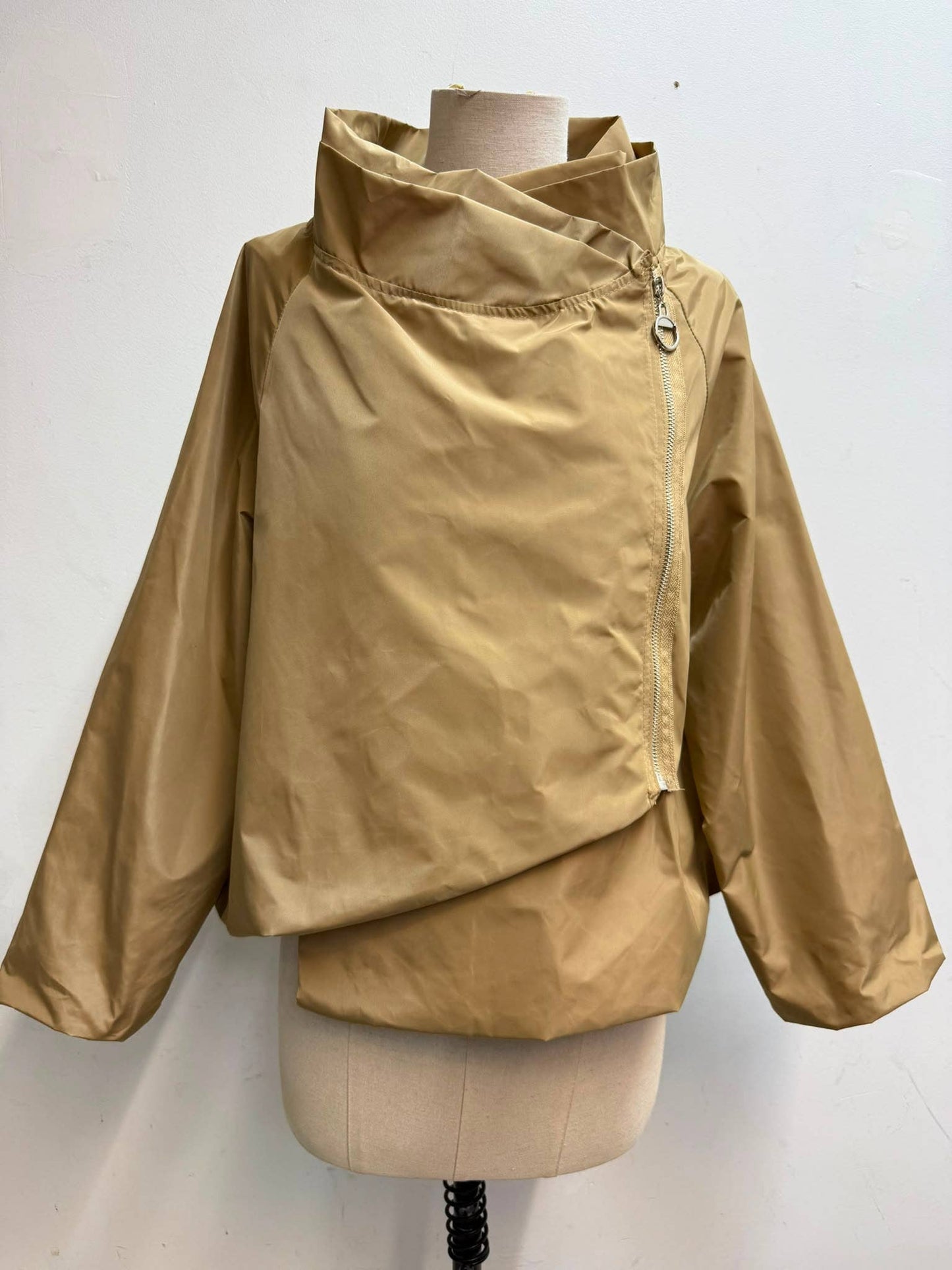 Leichte Damenjacke aus Polyester: Senf / Eine Größe 7158