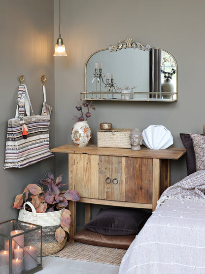 Lampe mit Messingoberfläche