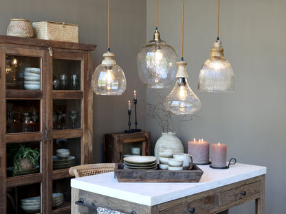 Lampe mit Holzzierhülse