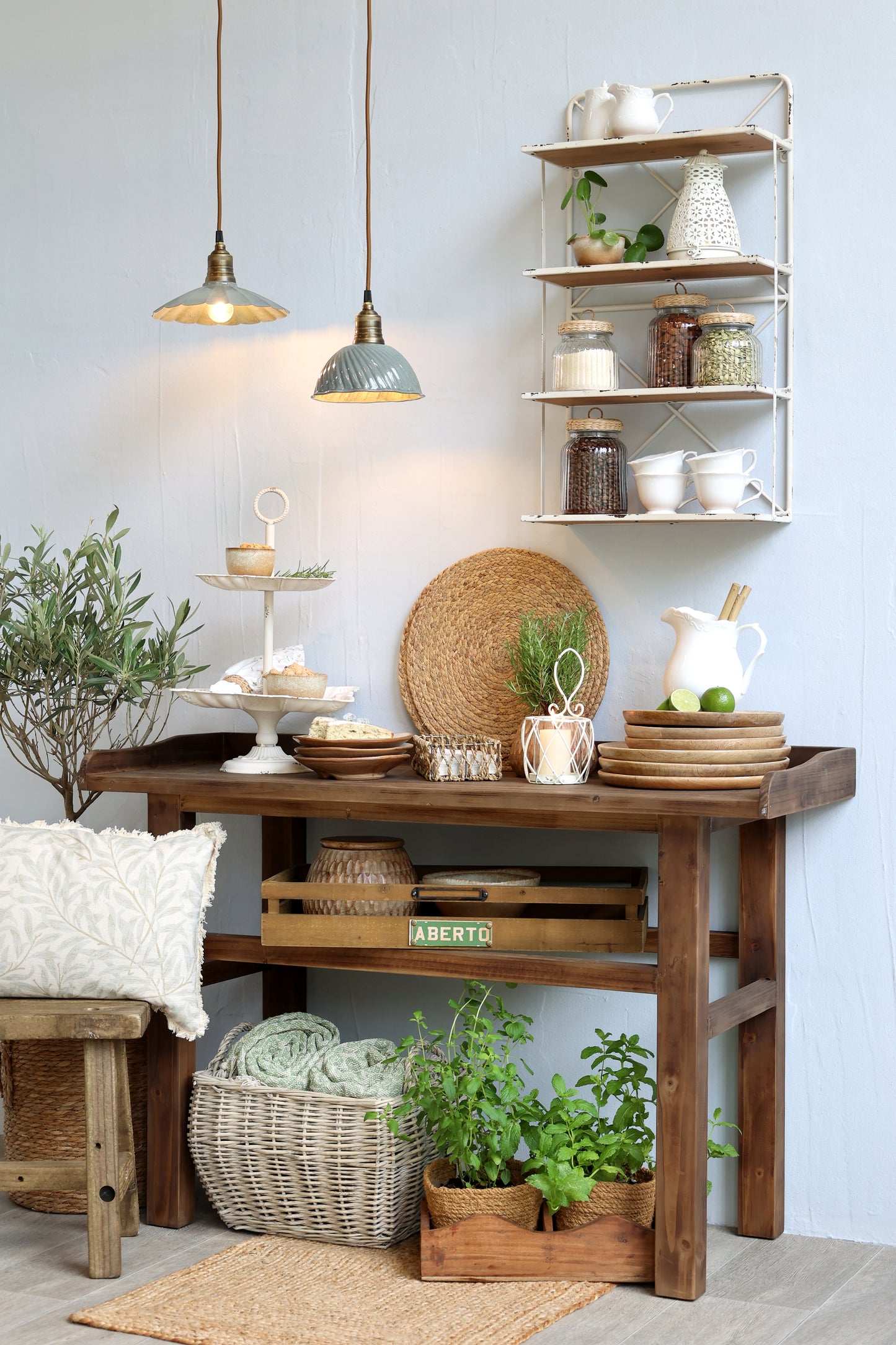 Lampe Lunel aus Emaille opal