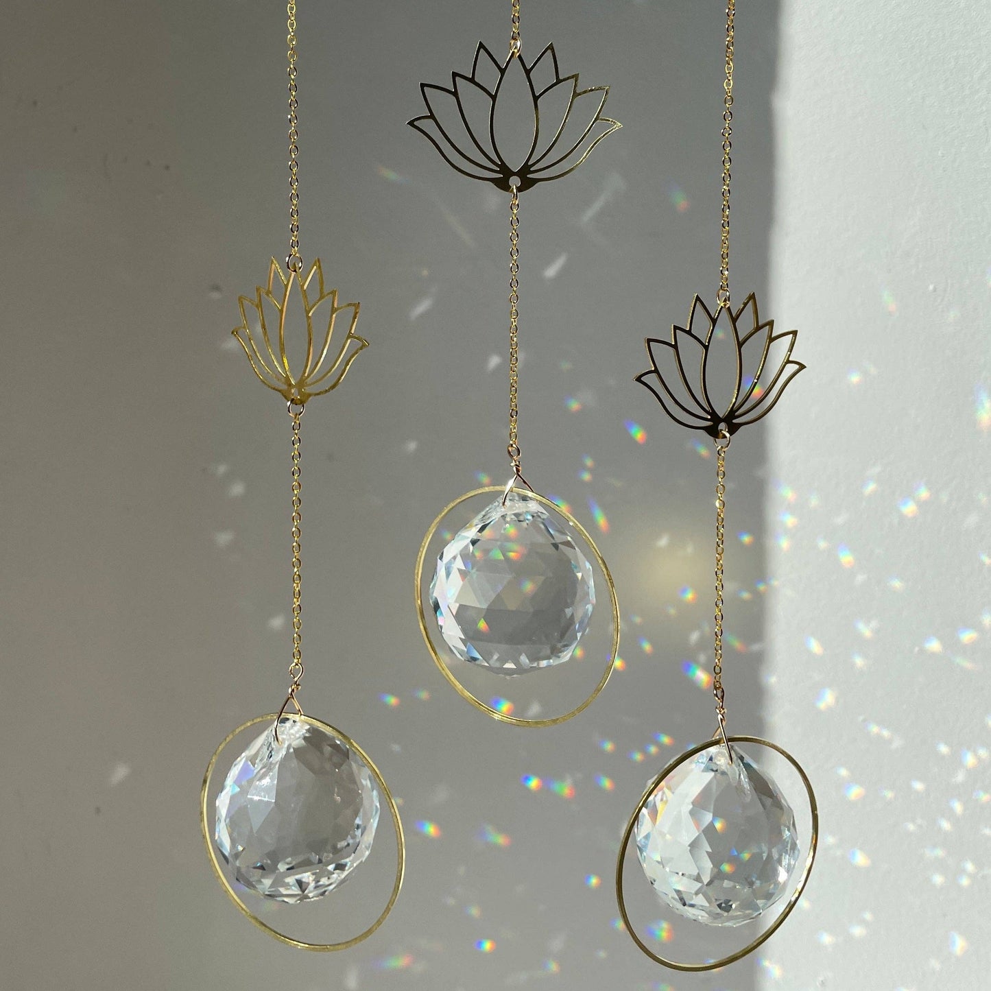 Suncatcher Lotusblüte / Lichtfänger / Fensterkristall  / Prisma
