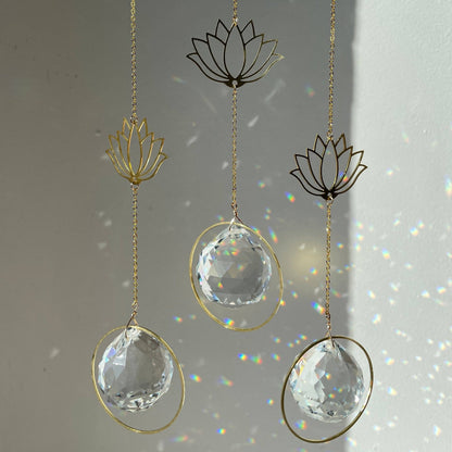 Suncatcher Lotusblüte / Lichtfänger / Fensterkristall  / Prisma