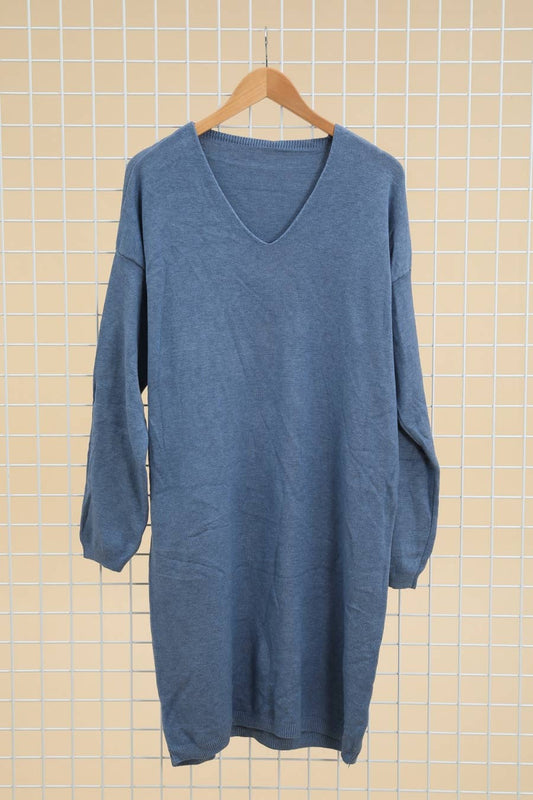 Gestricktes Kleid Blaue Jeans