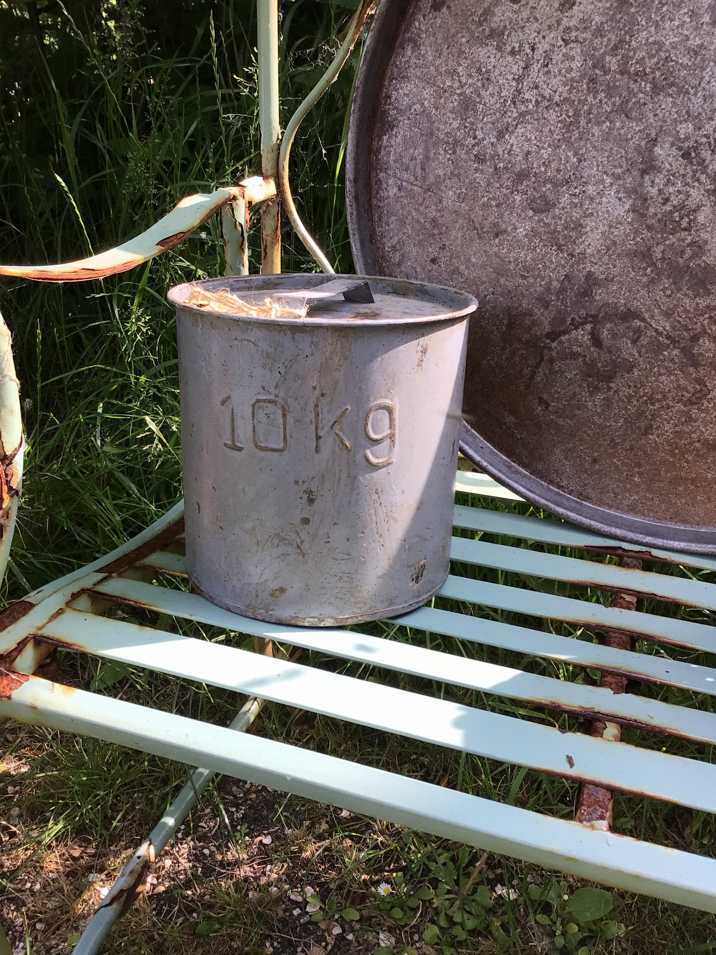 Box / Dose aus Metall