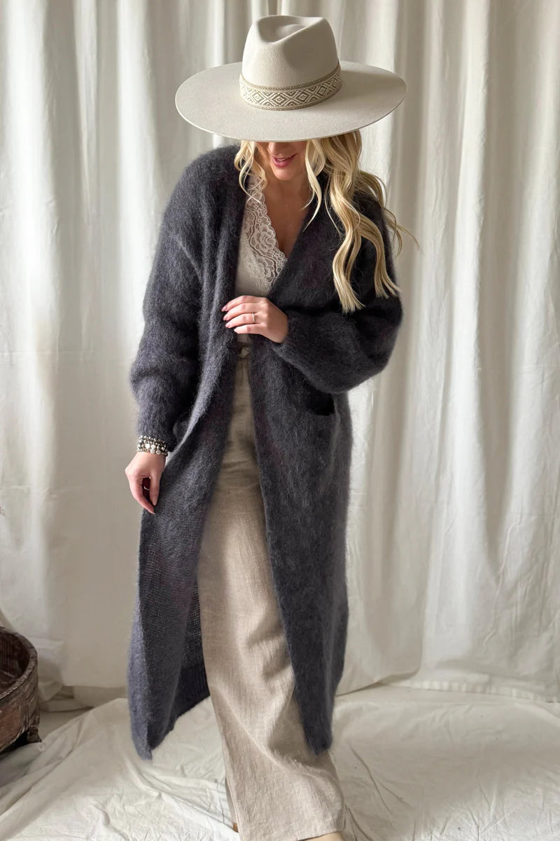 Strickjacke Forever in Love dunkelgrau