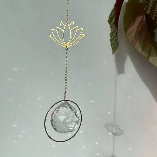 Suncatcher Lotusblüte / Lichtfänger / Fensterkristall  / Prisma
