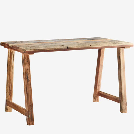 Tisch recycelt