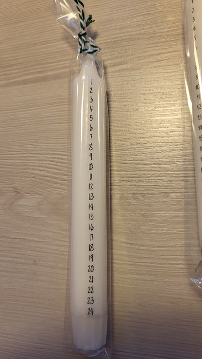 Adventskerze aus Stearin
