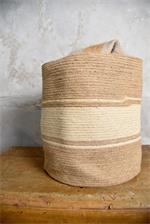 Korb aus Jute