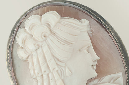 Cameo