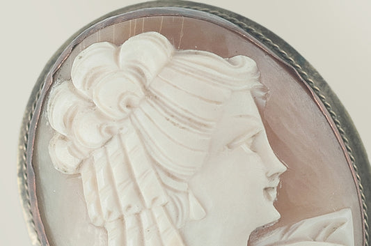 Cameo