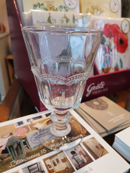 Weinglas mit Perlenkante