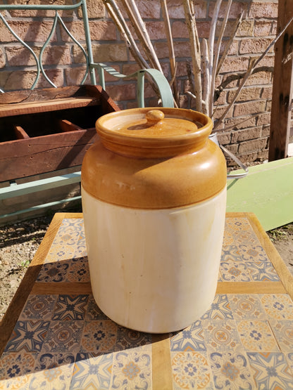 Vorratsglas aus Keramik mit Deckel